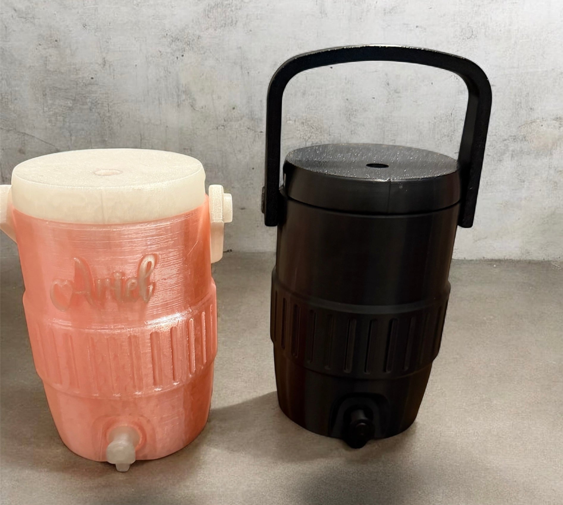 Mini can cooler